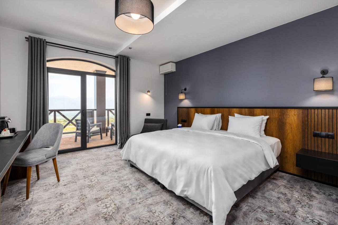 Hotel Qvevrebi Telavi Exteriér fotografie